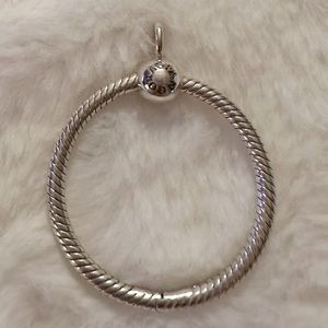 Authentic PANDORA Moments O Ring Pendant - Medium